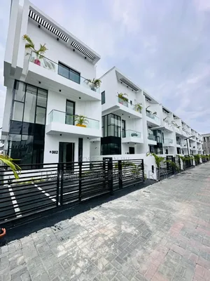 Furnished 5bdrm Duplex in Private Estate Lekki for sale