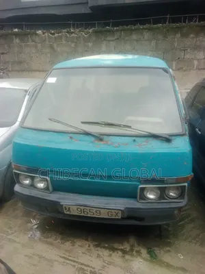 Nissan Vanette 1999 Green