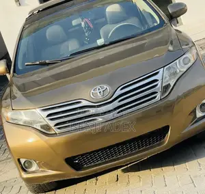 Toyota Venza 2011 Gold