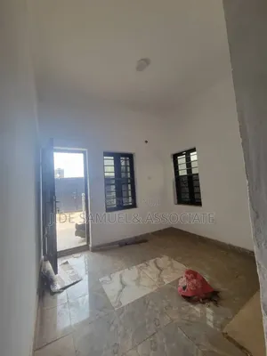 2bdrm Block of Flats in Ayobo for rent