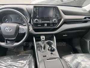 Toyota Highlander 2021 Black