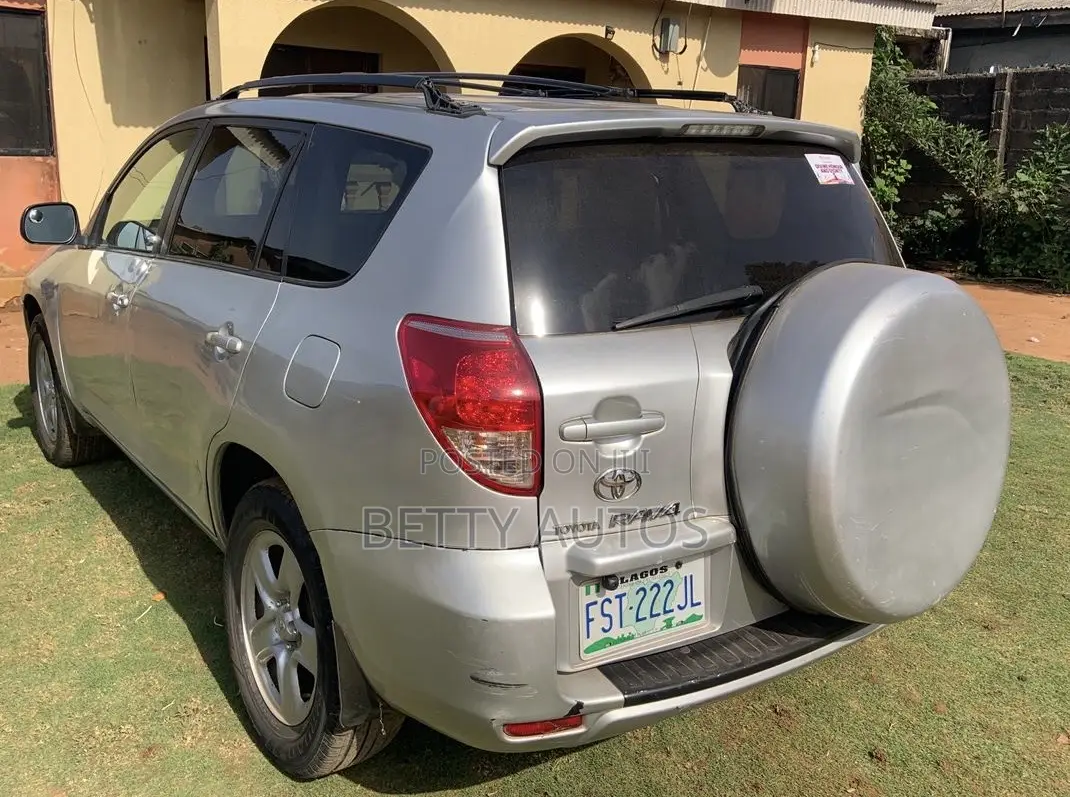 Toyota RAV4 2008 Silver
