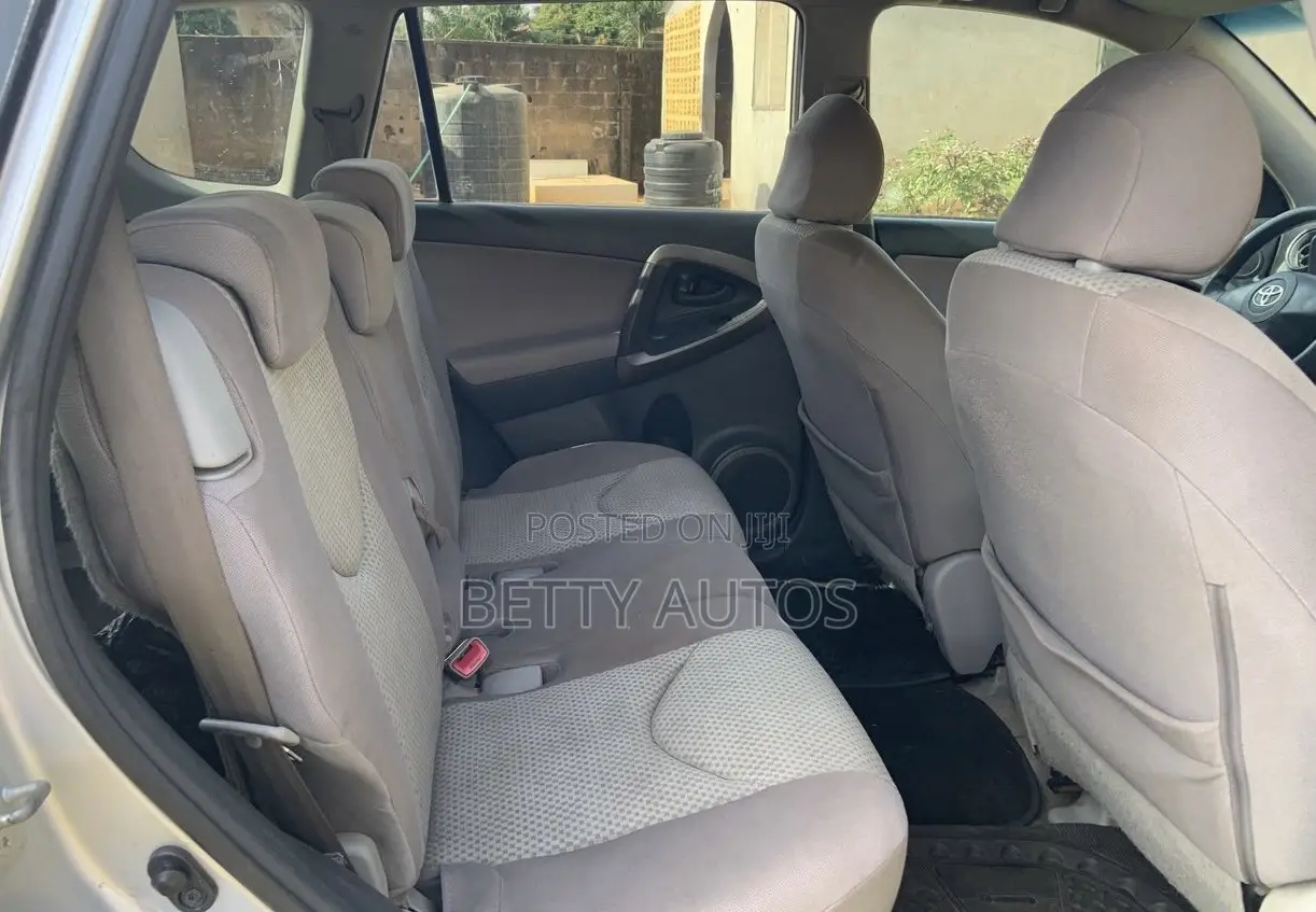 Toyota RAV4 2008 Silver