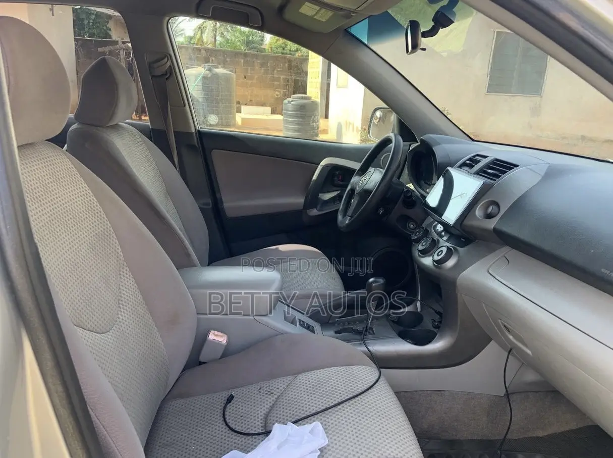 Toyota RAV4 2008 Silver