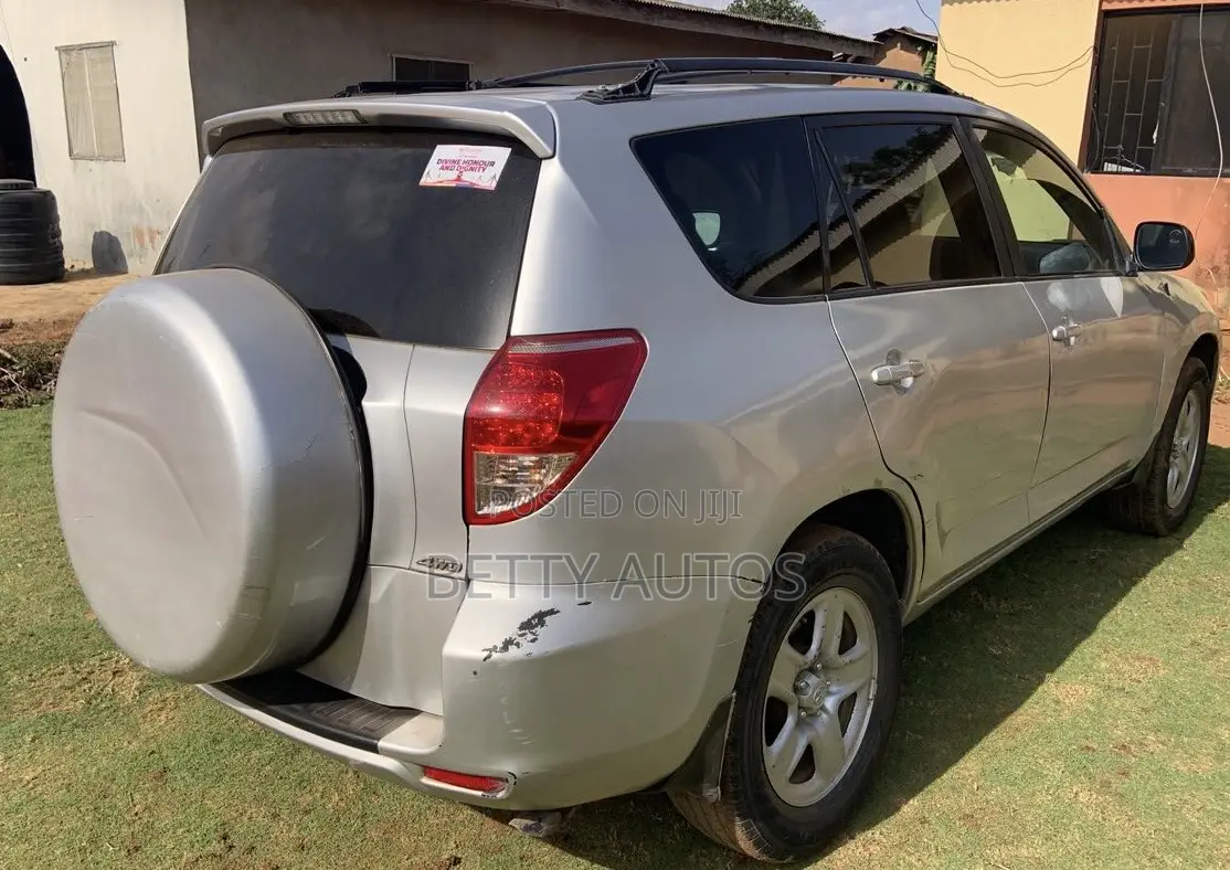 Toyota RAV4 2008 Silver