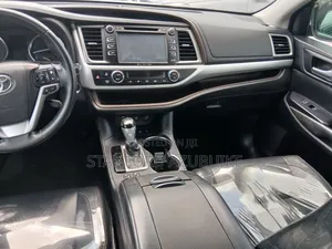 Toyota Highlander 2019 Black