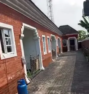 2bdrm Bungalow in Agbarho, Warri for sale