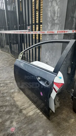 Front and Back Left Door Corolla 2015