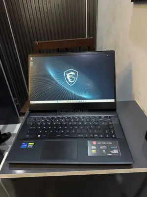 Laptop MSI Vector GP66HX 12UGS 16GB Intel Core i7 SSD 1T
