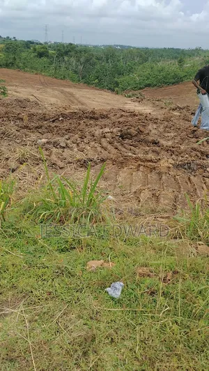 Land In An Estate For Sell