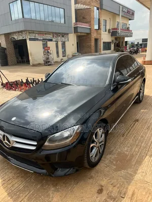 Mercedes-Benz C300 2015 Black