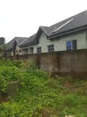 100 by 100 for Sale at Jeddo Warri Delta State