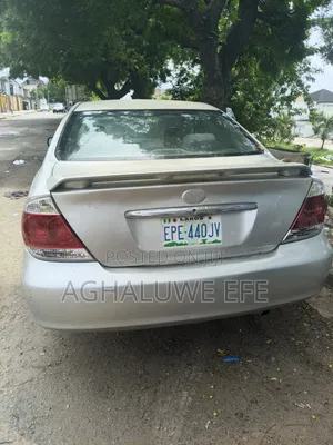 Toyota Camry 2005 Silver