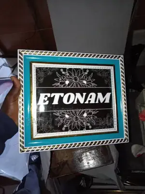 Name Frame