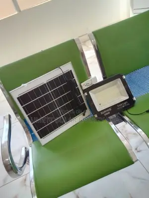 Sukhig 200w Solar Street Light Motion Sensor Lithium Battery Supplier
