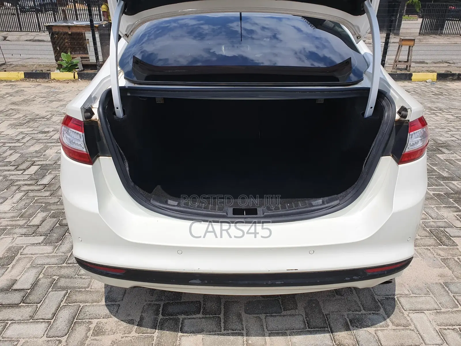 Ford Fusion 2015 White