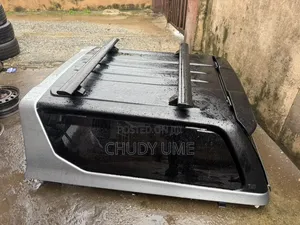 Canopy Hilux 2023