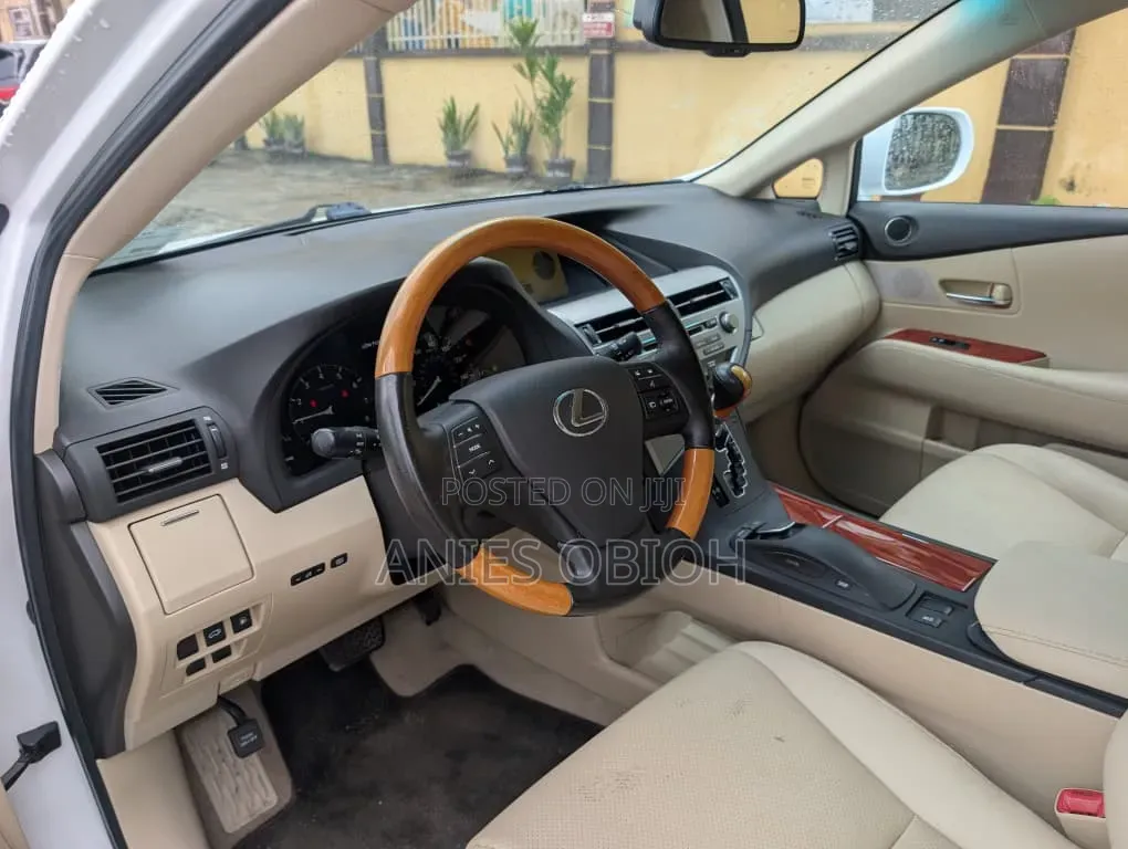 Lexus RX 2010 White