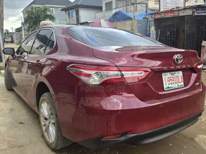 Toyota Camry 2018 Red