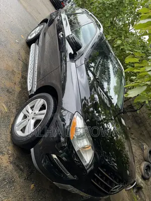 Mercedes-Benz M Class ML350 4MATIC 4dr SUV AWD (3.5L 6cyl 7A) 2014