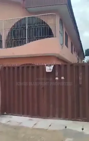 2bdrm Block of Flats in Commissioner Road, Warri for sale