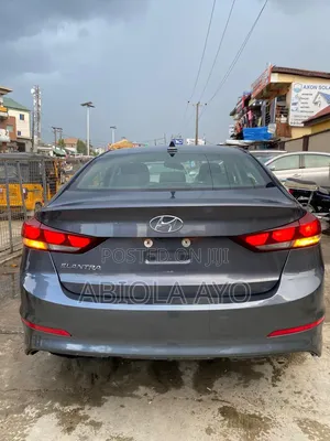 Hyundai Elantra 2017 Gray