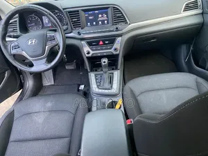 Hyundai Elantra 2017 Gray