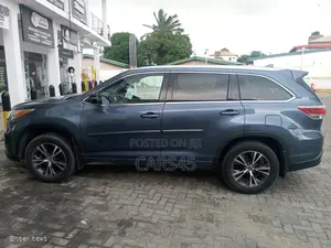 Toyota Highlander 2016 Blue