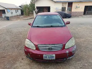 Toyota Corolla 2004 Maroon