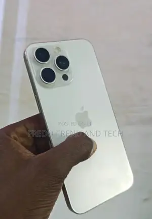 Apple iPhone 15 Pro Max 256 GB White