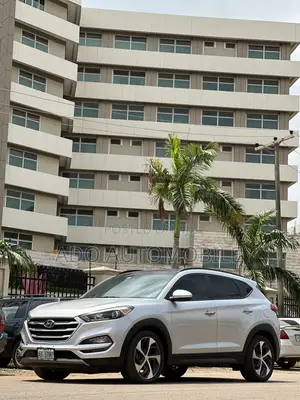 Hyundai Tucson 2016 Silver