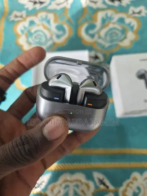 Samsung Galaxy Watch 6 Buds 3