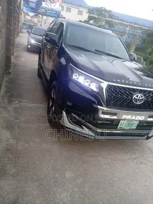 Toyota Land Cruiser 2011 Black