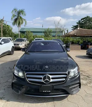Mercedes-Benz E400 2017 Black