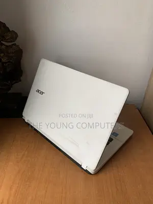 Laptop Acer Aspire ES1-311 4GB Intel Pentium HDD 320GB