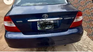 Toyota Camry LE 4dr Sedan (2.4L 4cyl 4A) 2004 Blue