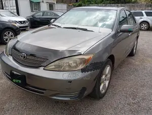 Toyota Camry LE 4dr Sedan (2.4L 4cyl 5M) 2003 Gray