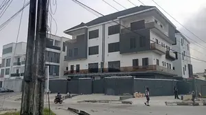 6bdrm Apartment in Lekki Phase 1 for sale