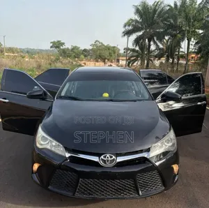 Toyota Camry 2016 Black