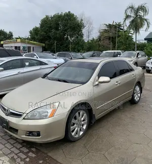 Honda Accord 2007 Gold