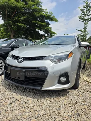 Toyota Corolla S Premium 4dr Sedan (1.8L 4cyl CVT) 2015 Silver