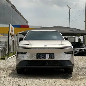Toyota bZ3 2025 Gray