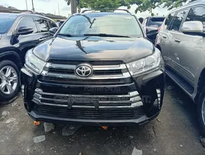 Toyota Highlander Limited 4x2 V6 (3.5L 6cyl 8A) 2018 Black