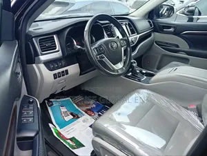Toyota Highlander Limited 4x2 V6 (3.5L 6cyl 8A) 2018 Black