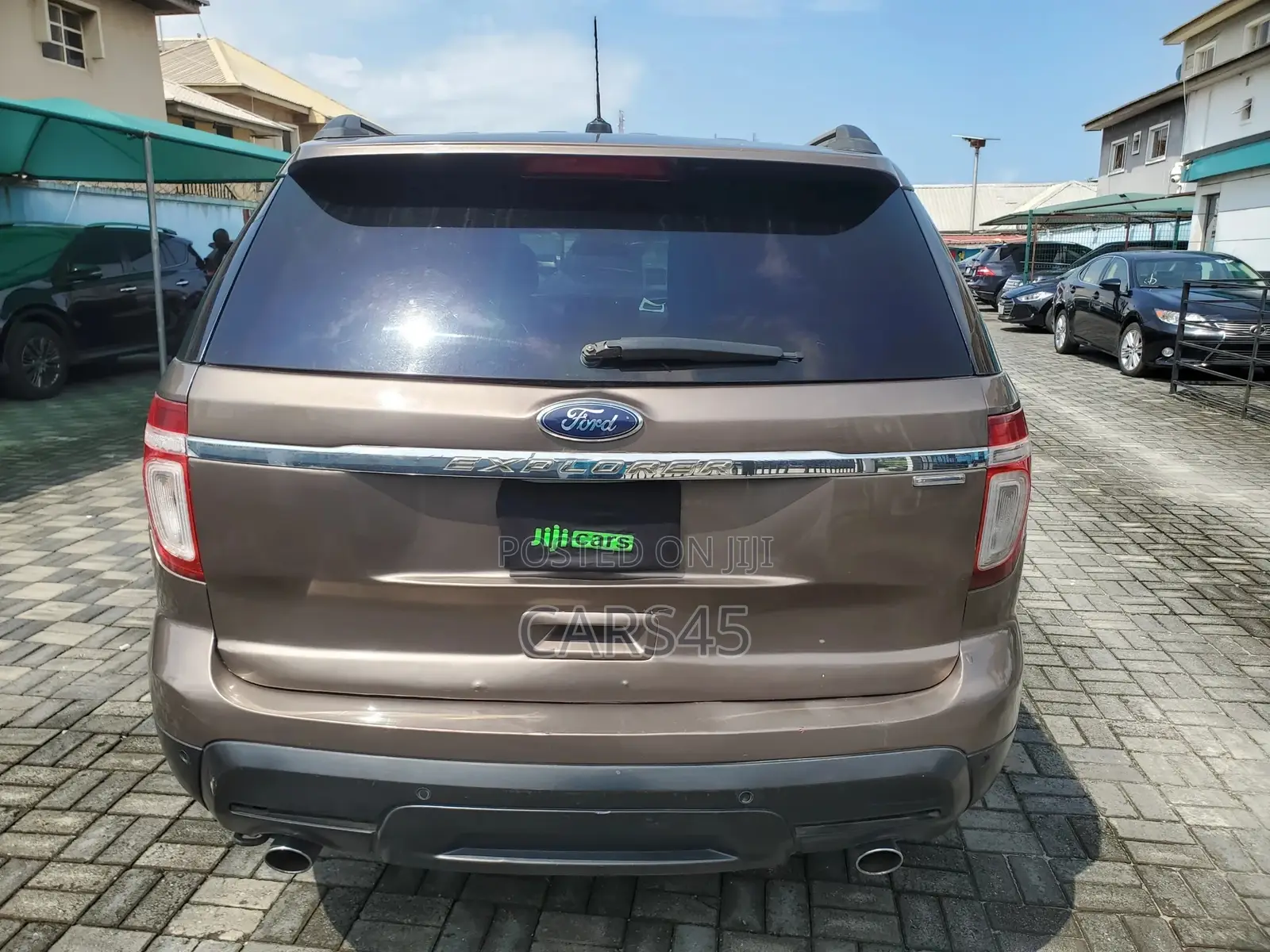 Ford Explorer 2014 Brown