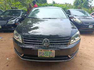 Volkswagen Passat 2013 Black