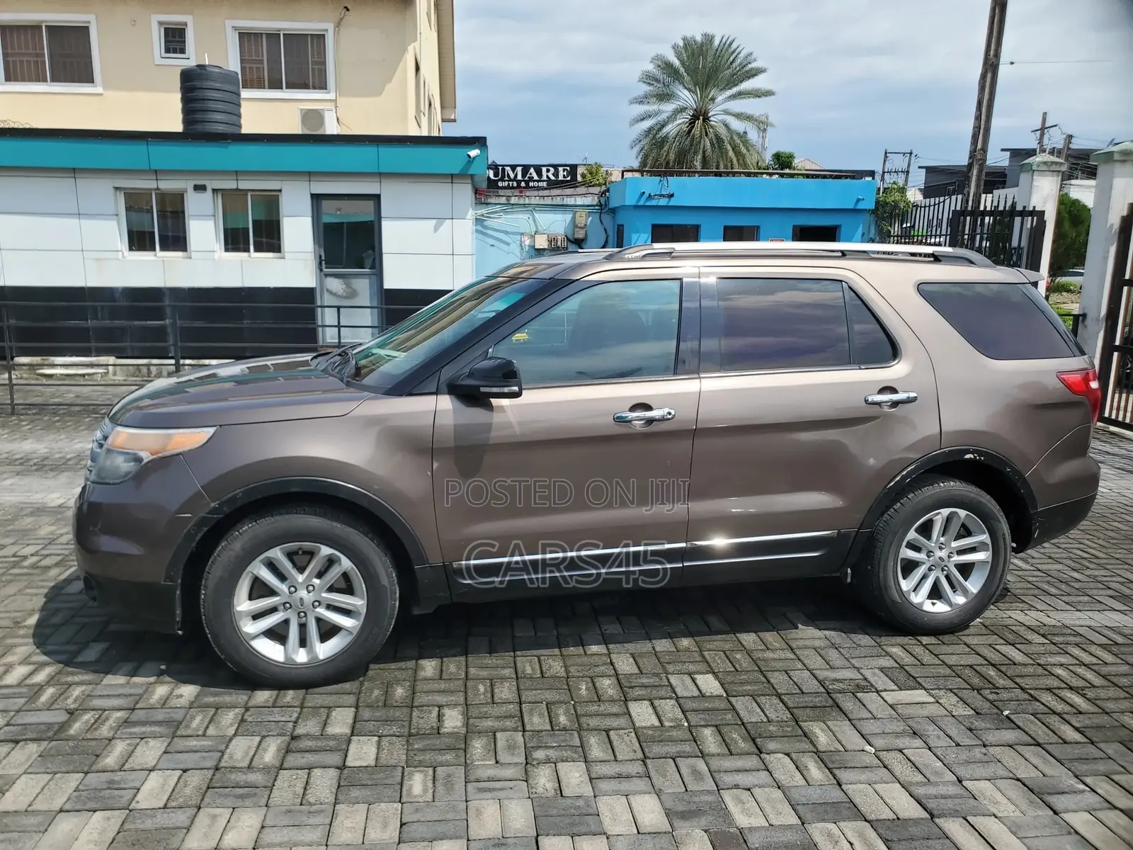 Ford Explorer 2014 Brown
