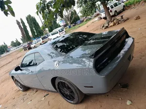 Dodge Challenger SRT-8 2009 Gray