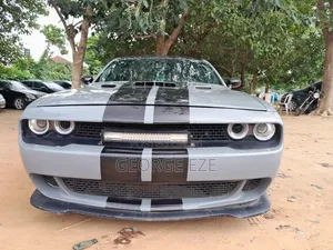 Dodge Challenger SRT-8 2009 Gray
