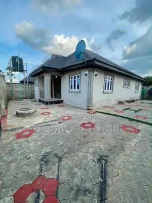 Furnished 3bdrm Bungalow in Erunmu, Lagelu for sale